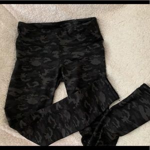 FABLETICS camo leggings